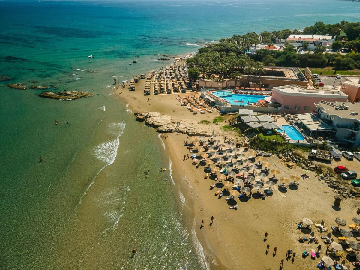 Manos Beachside Apartments Aγία Μαρίνα Εξωτερικό φωτογραφία