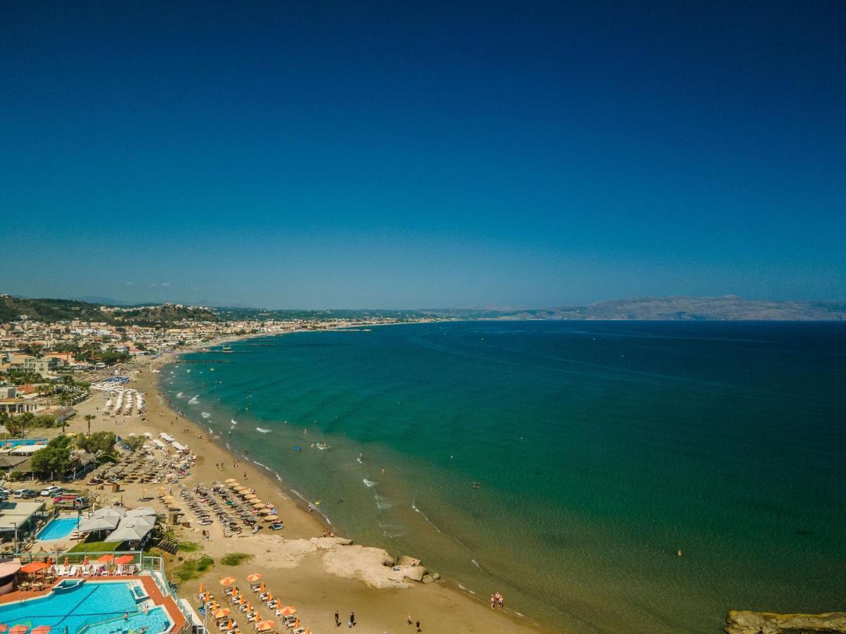 Manos Beachside Apartments Aγία Μαρίνα Εξωτερικό φωτογραφία
