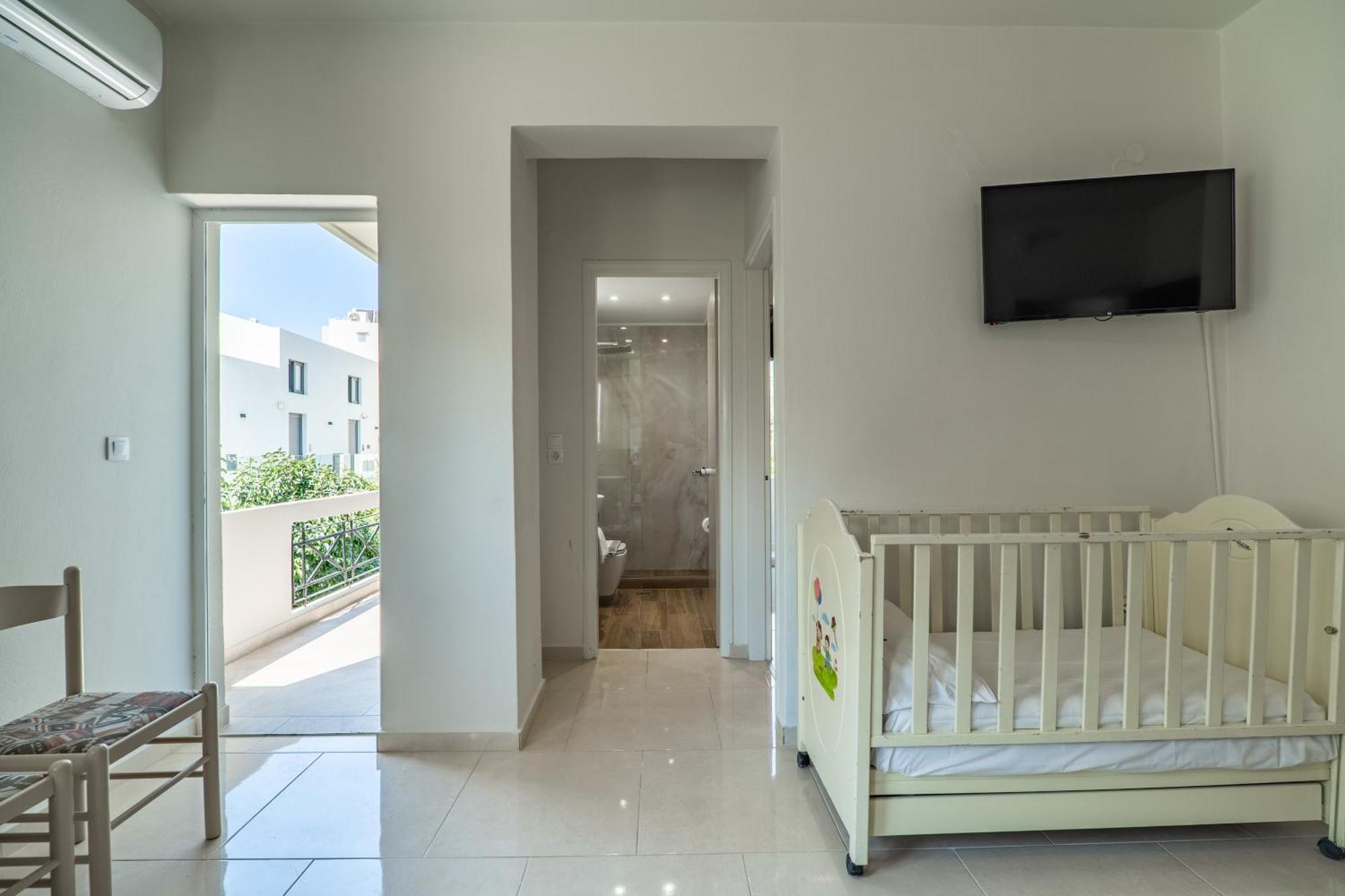 Manos Beachside Apartments Aγία Μαρίνα Δωμάτιο φωτογραφία