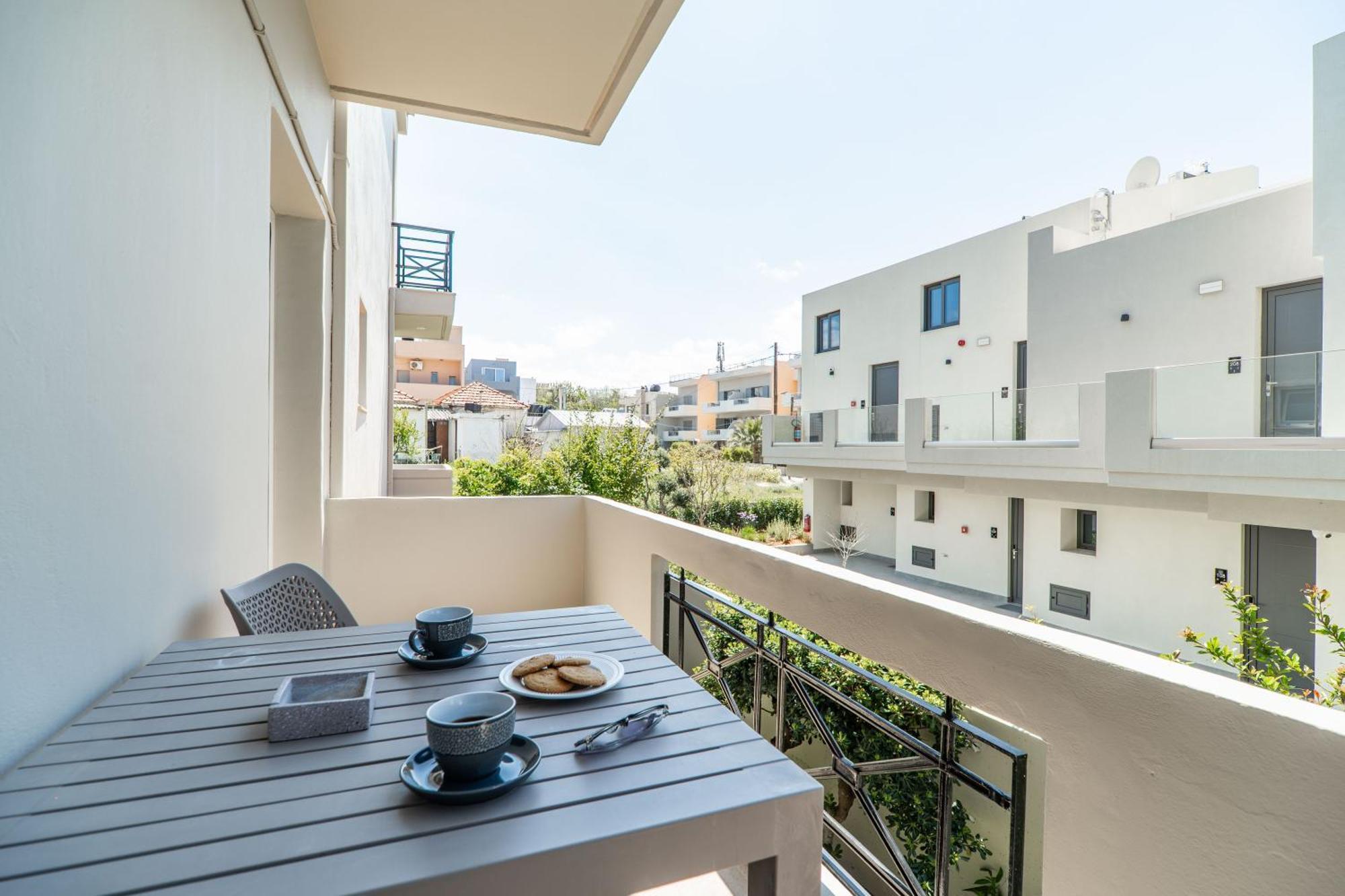 Manos Beachside Apartments Aγία Μαρίνα Εξωτερικό φωτογραφία