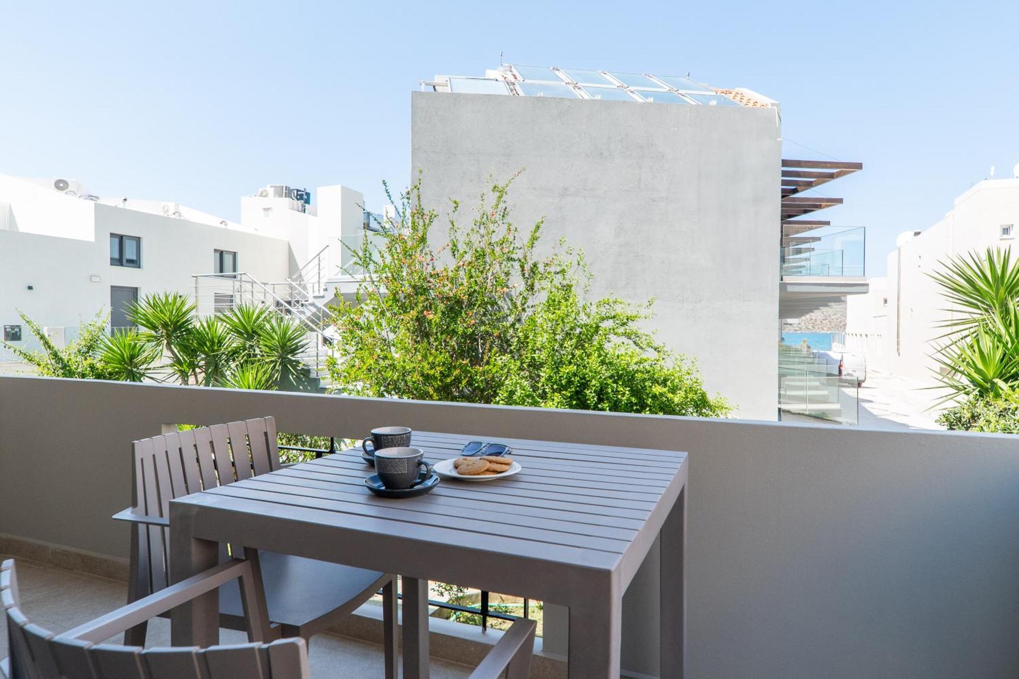 Manos Beachside Apartments Aγία Μαρίνα Δωμάτιο φωτογραφία