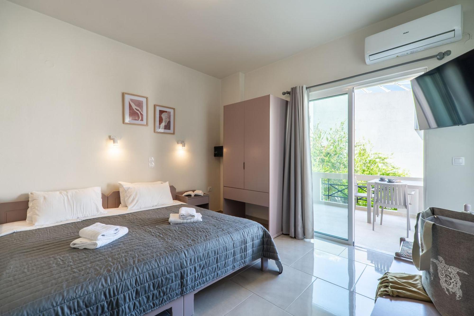 Manos Beachside Apartments Aγία Μαρίνα Δωμάτιο φωτογραφία