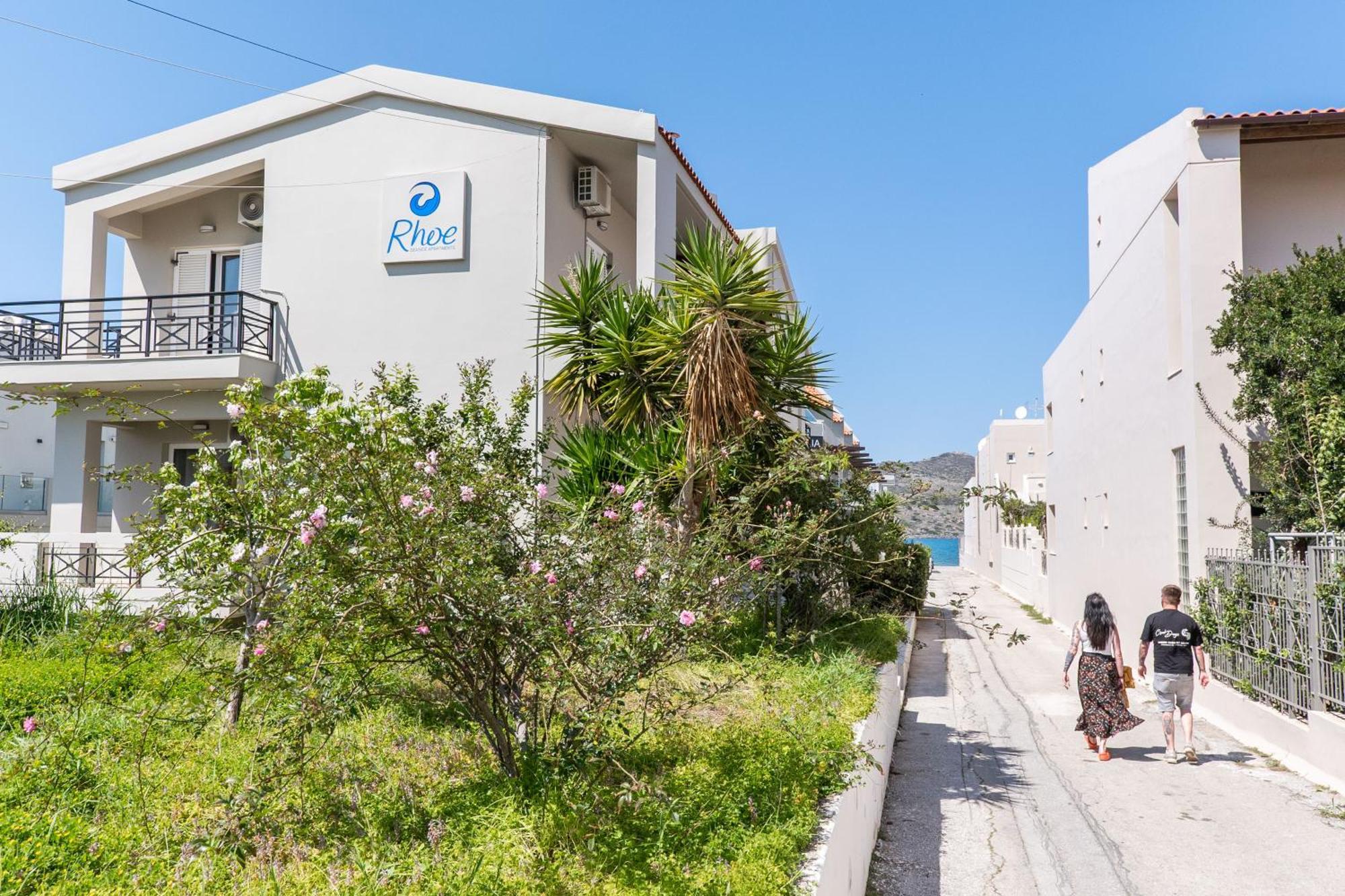 Manos Beachside Apartments Aγία Μαρίνα Εξωτερικό φωτογραφία