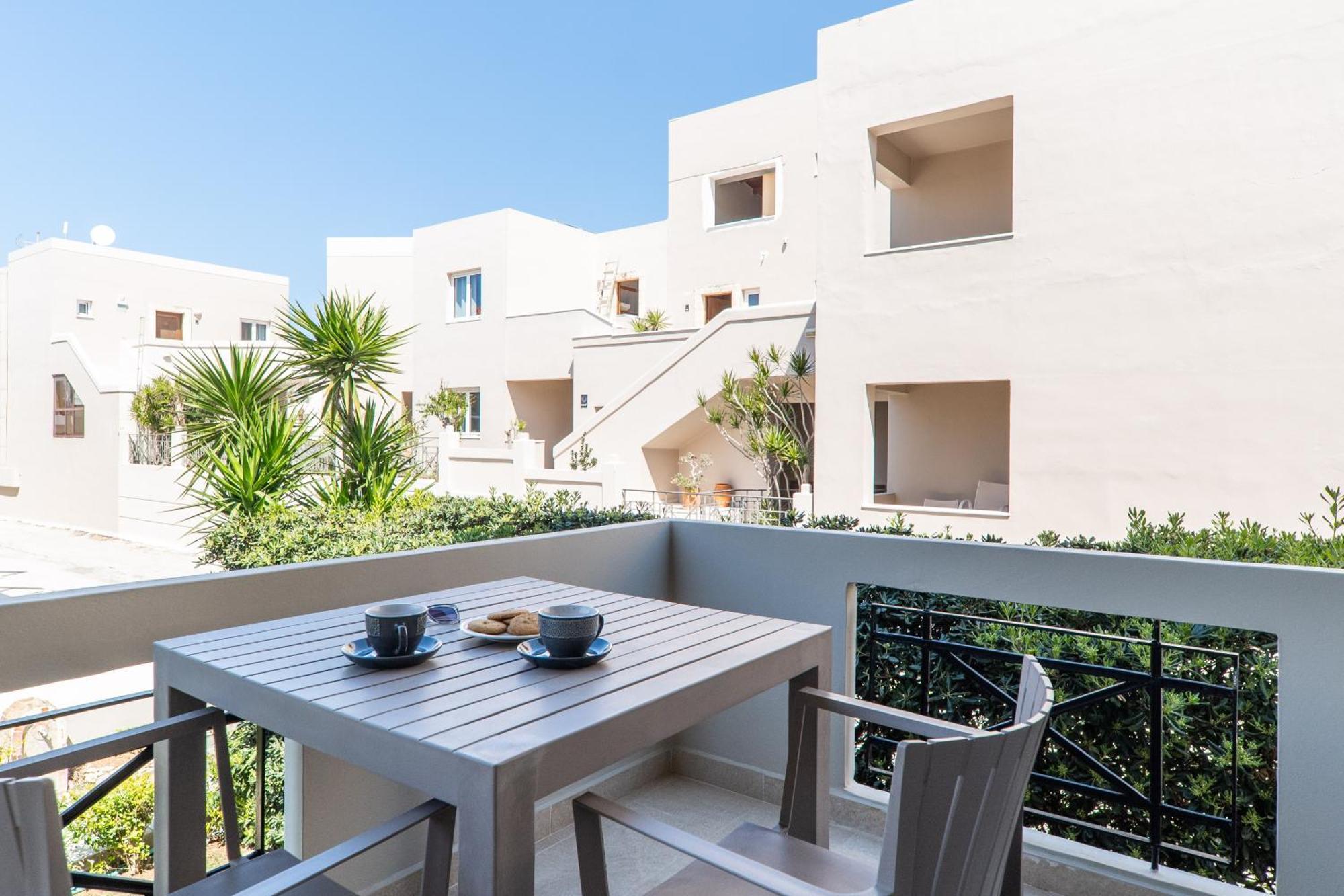 Manos Beachside Apartments Aγία Μαρίνα Δωμάτιο φωτογραφία